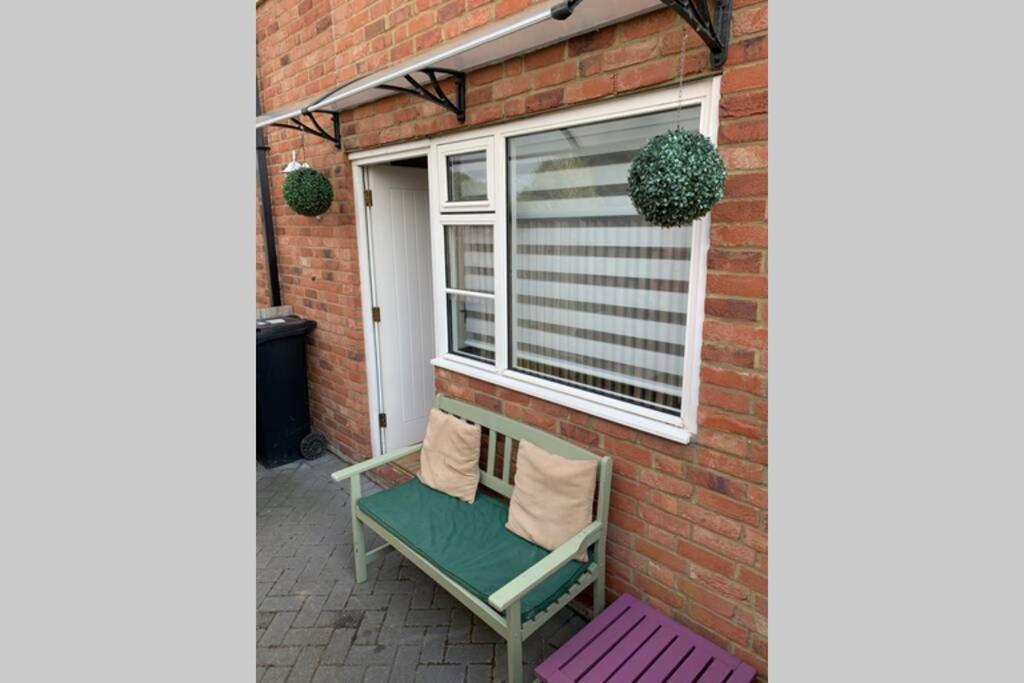 Comfy 2 Bed House Located At Wareham Train Station Villa Buitenkant foto