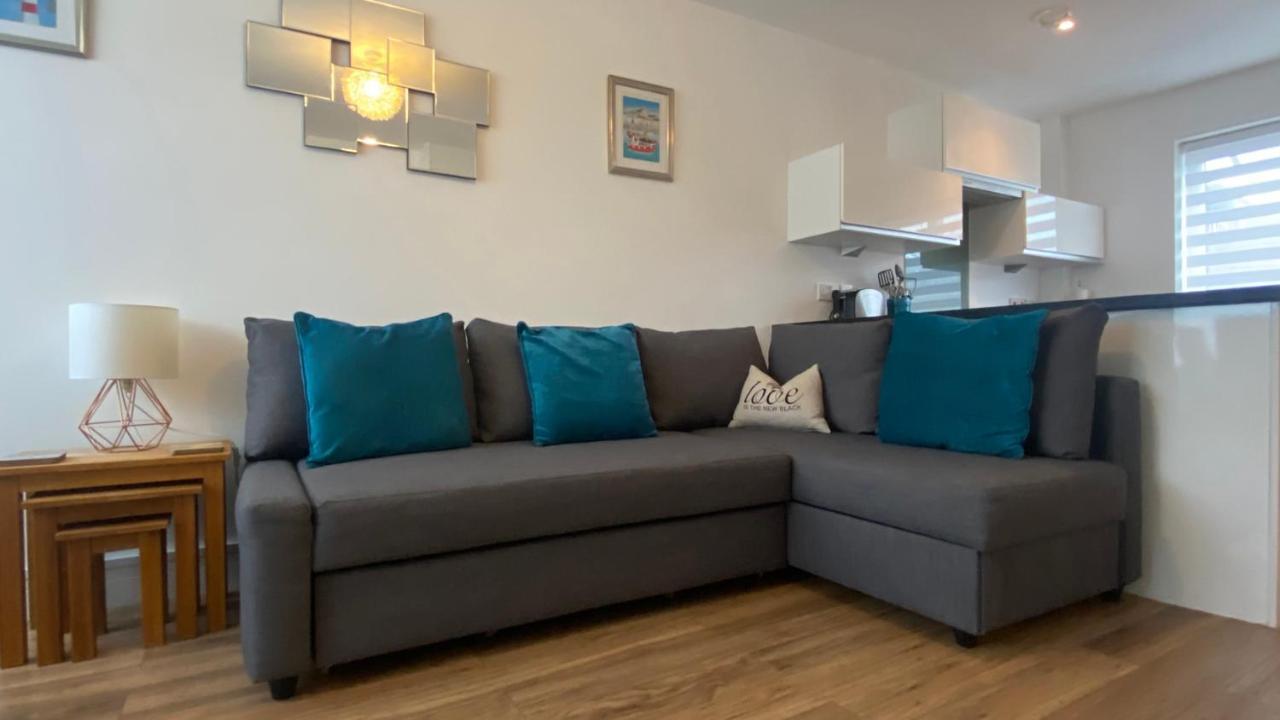 Comfy 2 Bed House Located At Wareham Train Station Villa Buitenkant foto