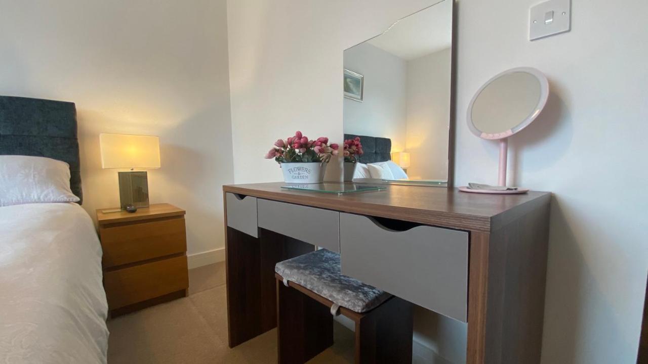 Comfy 2 Bed House Located At Wareham Train Station Villa Buitenkant foto
