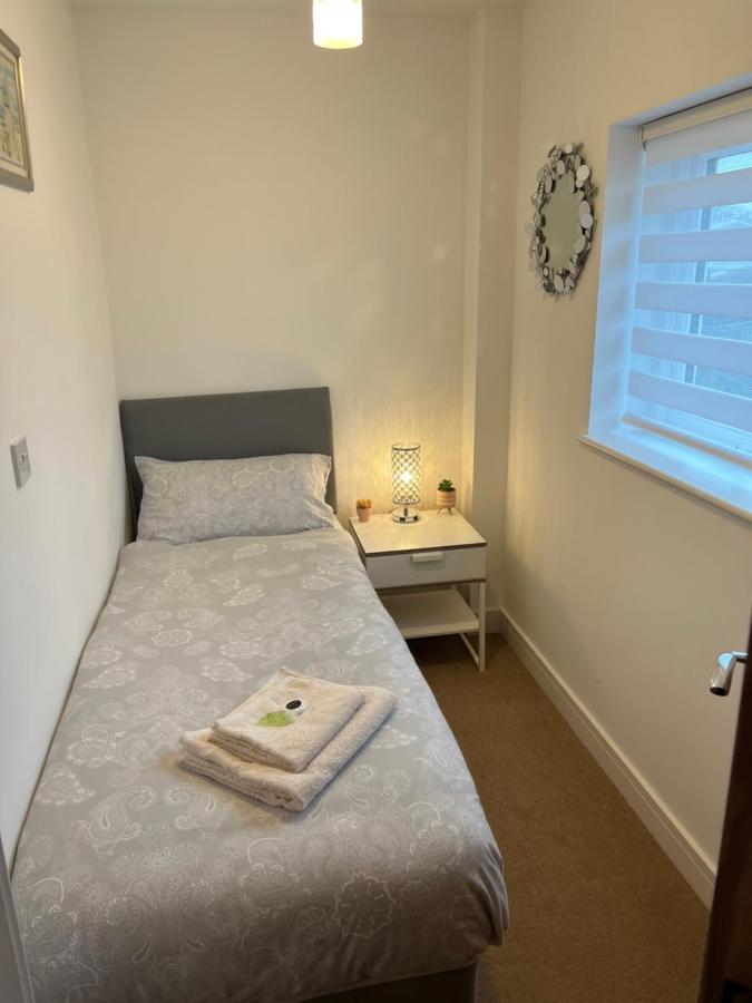 Comfy 2 Bed House Located At Wareham Train Station Villa Buitenkant foto